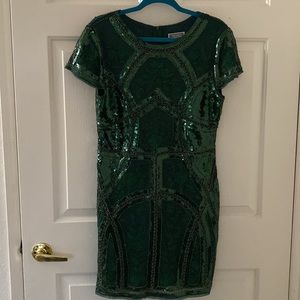 L, VGUC Sequin Cocktail Dress in Emerald Green